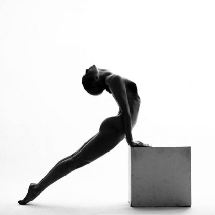 Bộ ảnh Nude Yoga Girl