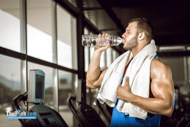 Bạn đã biết uống nước khi tập gym, thể dục đúng cách chưa ?