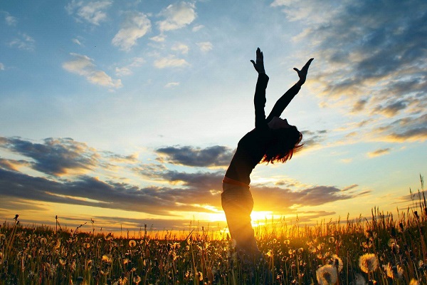 Yoga giảm cân buổi sáng: 10 bước thực hiện bài tập Chào Mặt Trời (Sun Salutation)2