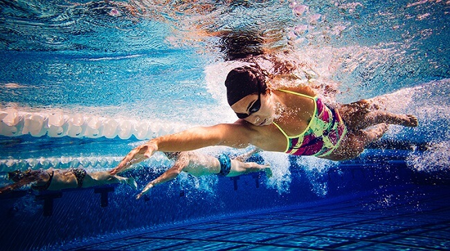 10 mẹo để cải thiện kỹ thuật bơi tự do của bạn