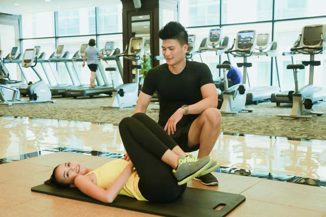 Cùng nghía xem Next Top Ngọc Châu tập gym như thế nào để giữ dáng