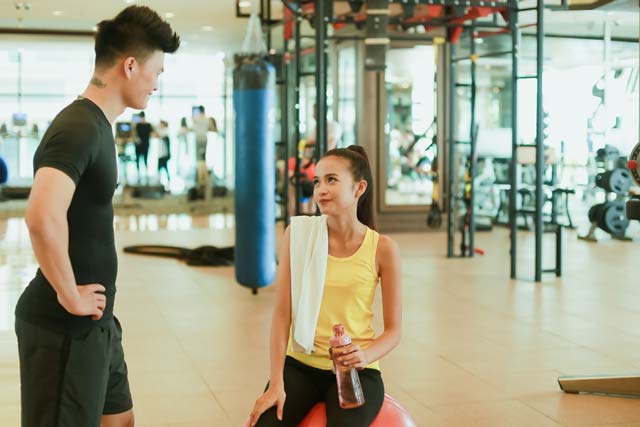 Cùng nghía xem Next Top Ngọc Châu tập gym như thế nào để giữ dáng