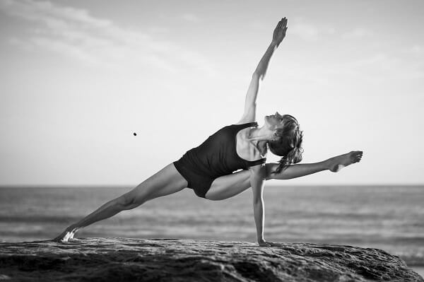 Yoga nâng cao: Visvamitrasana - động tác yoga mà Hồ Ngọc Hà cực kỳ yêu thích