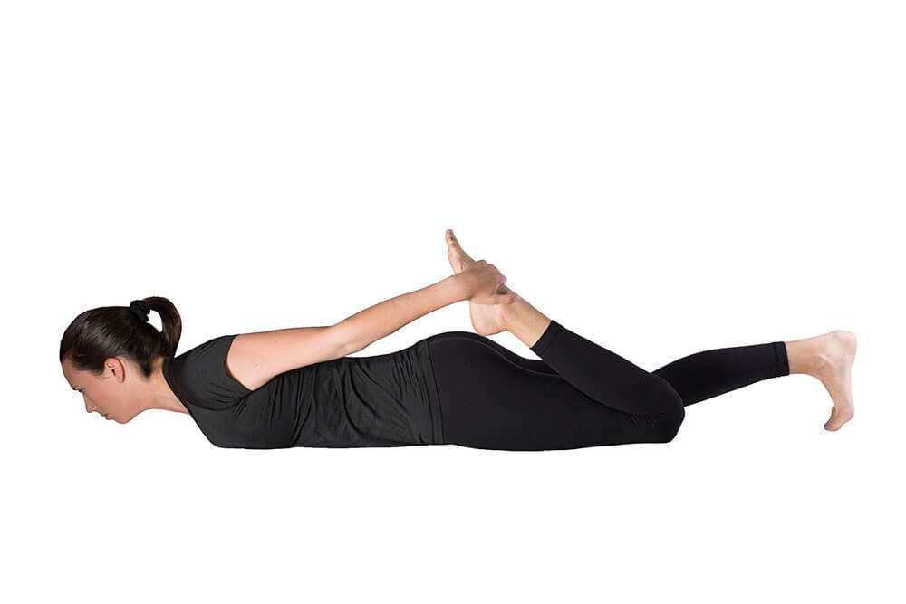 Bài giãn cơ đùi Prone Quad Stretch