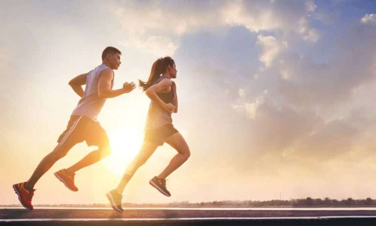 Chạy bộ buổi sáng cố tốt không?