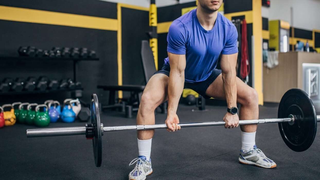 Tập thân dưới chọn bài nào? Sumo deadlift hay back squat? 
