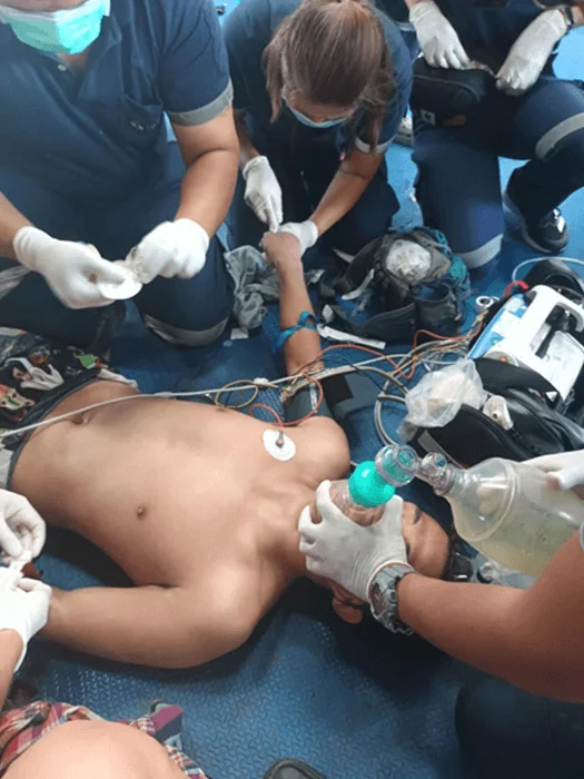 Cái giá quá đắt cho việc ép cân: Võ sĩ Muay Thái qua đời khi chuẩn bị thi đấu Cái giá quá đắt cho việc ép cân: Võ sĩ Muay Thái qua đời khi chuẩn bị thi đấu