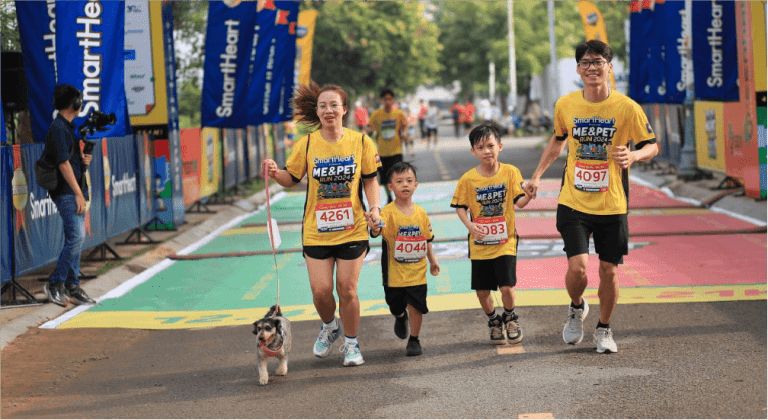 Giải chạy Me&Pet Run chính thức khởi động mùa thứ 2 với phong cách lễ hội hoá trang đặc sắc