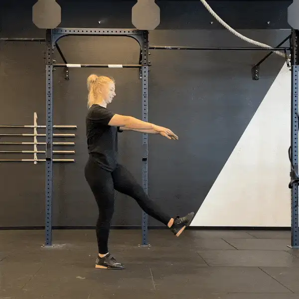 Pistol squat ezgif.com resize - Thành thạo Pistol Squat - Hướng dẫn chi tiết từ A đến Z Thành thạo Pistol Squat - Hướng dẫn chi tiết từ A đến Z