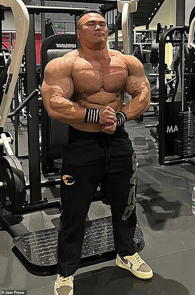 Vĩnh biệt lực sĩ Wang Kun: Bài học đau xót về sức khỏe và đam mê dành cho anh em Gymer