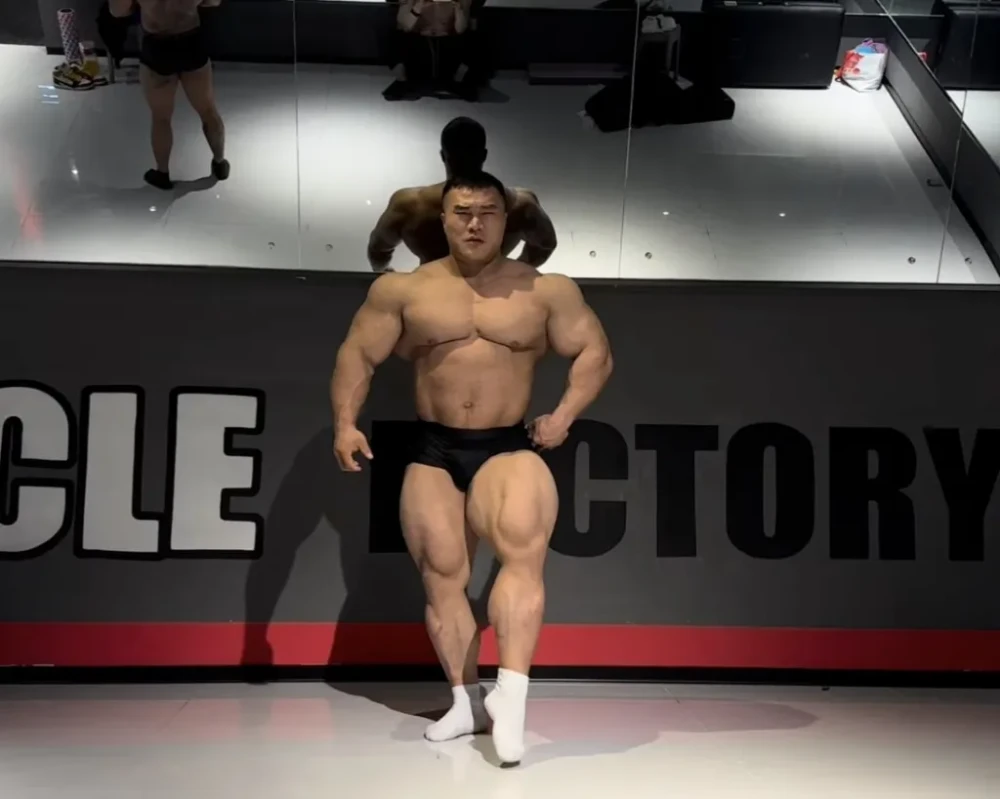 Vĩnh biệt lực sĩ Wang Kun: Bài học đau xót về sức khỏe và đam mê dành cho anh em Gymer