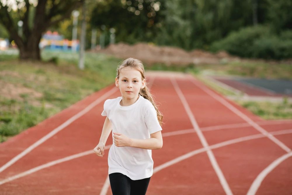 Nên chạy bộ bao nhiêu phút mỗi ngày? Bảng thời gian chạy hợp lý cho từng đối tượng