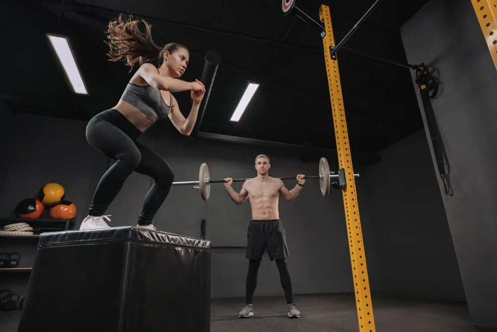 Top 7 xu hướng tập luyện 2026: Từ bùng nổ giải chạy đến chế độ nạp "siêu Carbs"