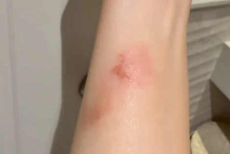 "Nàng tiên cá" chia sẻ bí quyết ăn uống, hít thở và tập luyện để có thân hình chuẩn 